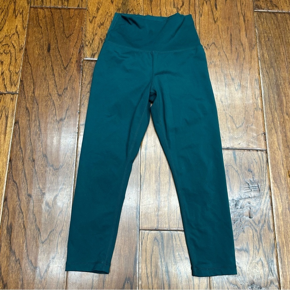 Yogalicious Lux women’s workout legginga
